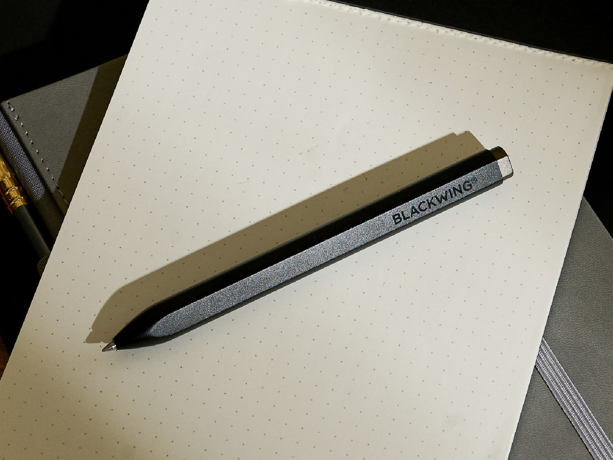 Blackwing Pen