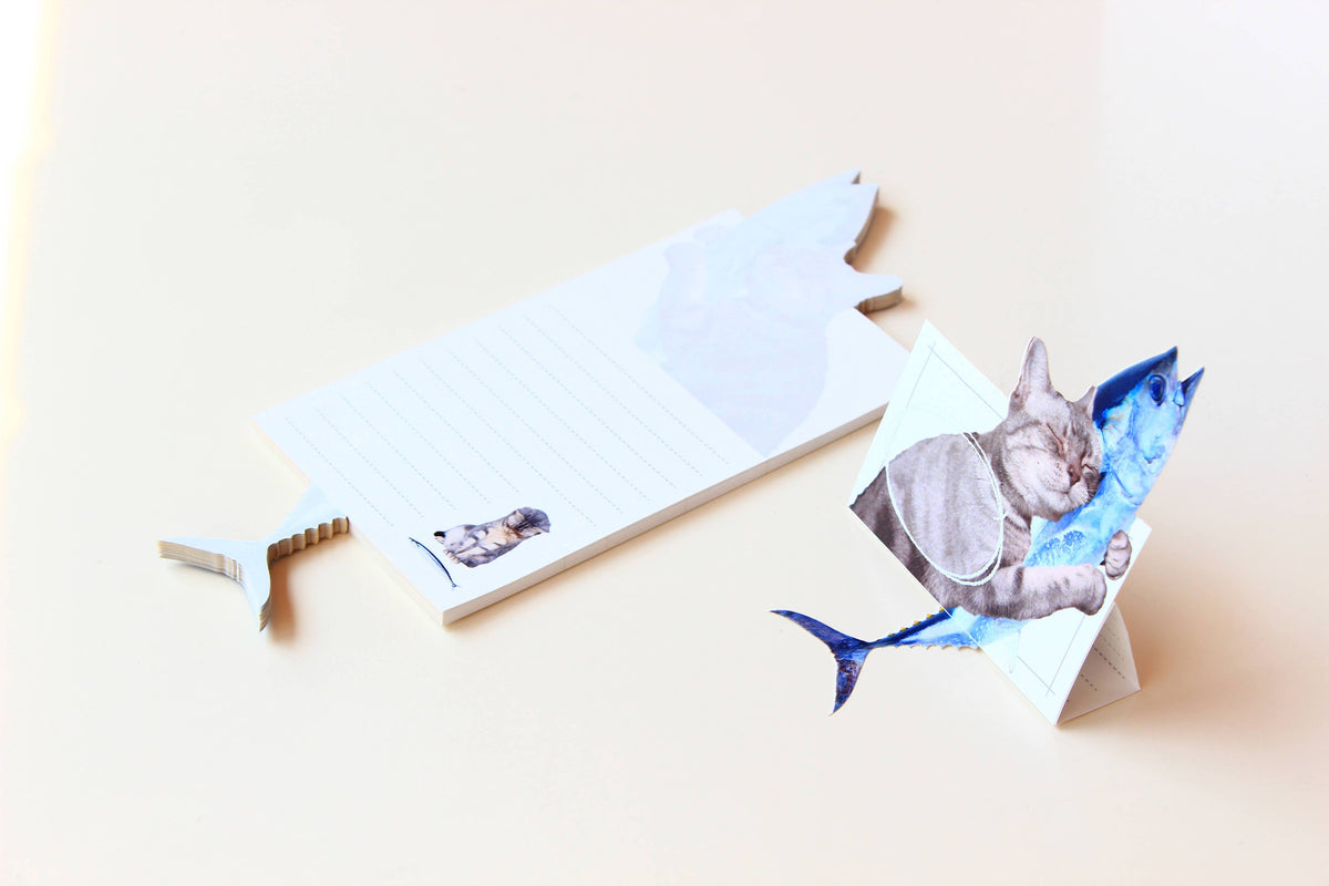Cat Loves Fish Folding Memo Pad