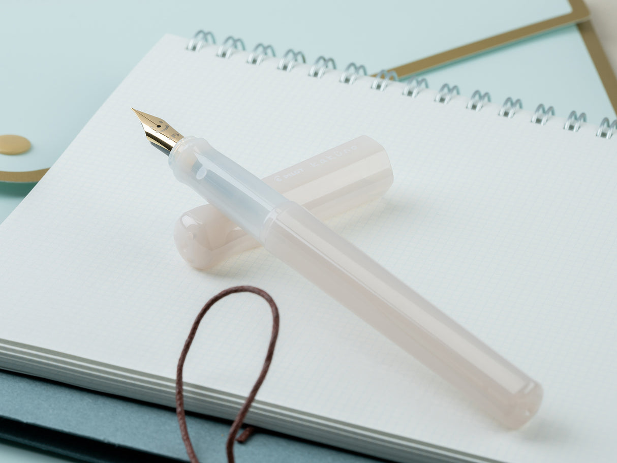 Pilot Kakuno Fountain Pen - Madoromi – Cumulus White