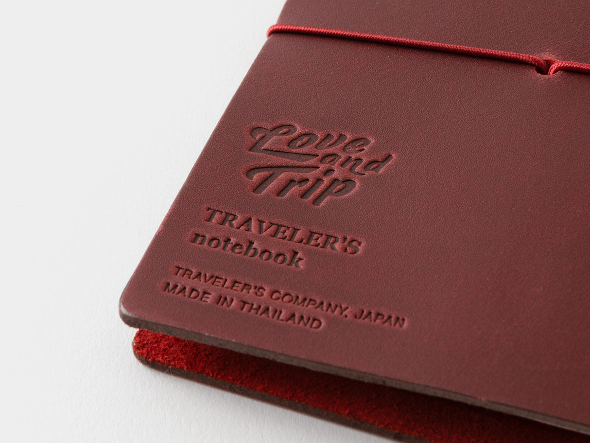 TRAVELER'S Notebook Passport Size - Love and Trip Red Limited Edition