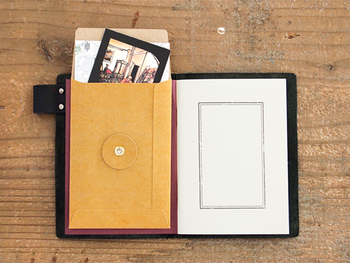 Button String Envelopes Set of 8