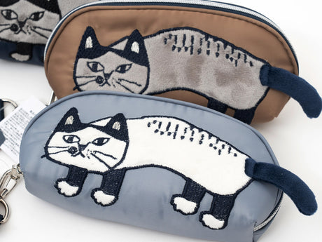 Kusuguru Japan Embroidered Cat Glasses Case