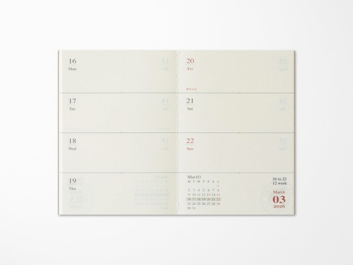 TRAVELER'S Notebook 2026 Weekly + Memo - Passport Size