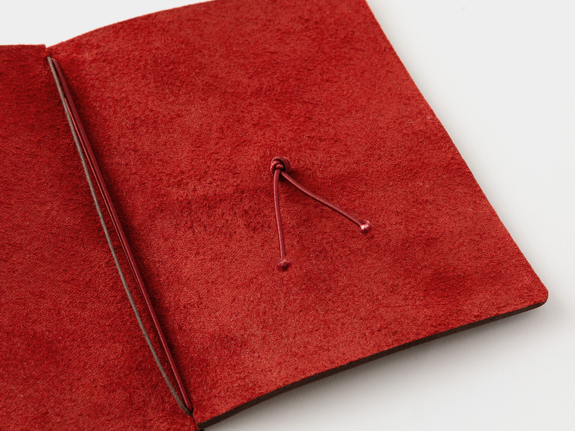 TRAVELER'S notebook LOVE AND TRIP レッド TRAVELER'S notebook LOVE AND TRIP | TRAVELER'S COMPANY