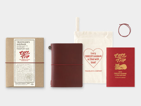 TRAVELER'S Notebook Passport Size - Love and Trip Red Limited Edition