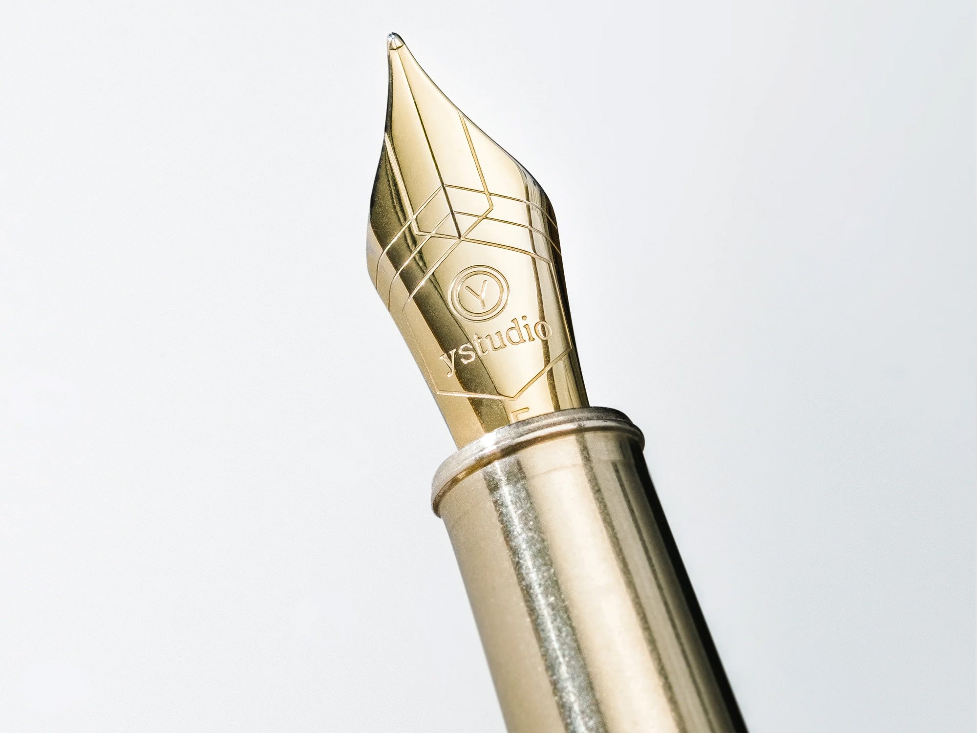 Ystudio Revolve Fountain Pen - Brass – Jenni Bick Custom Journals
